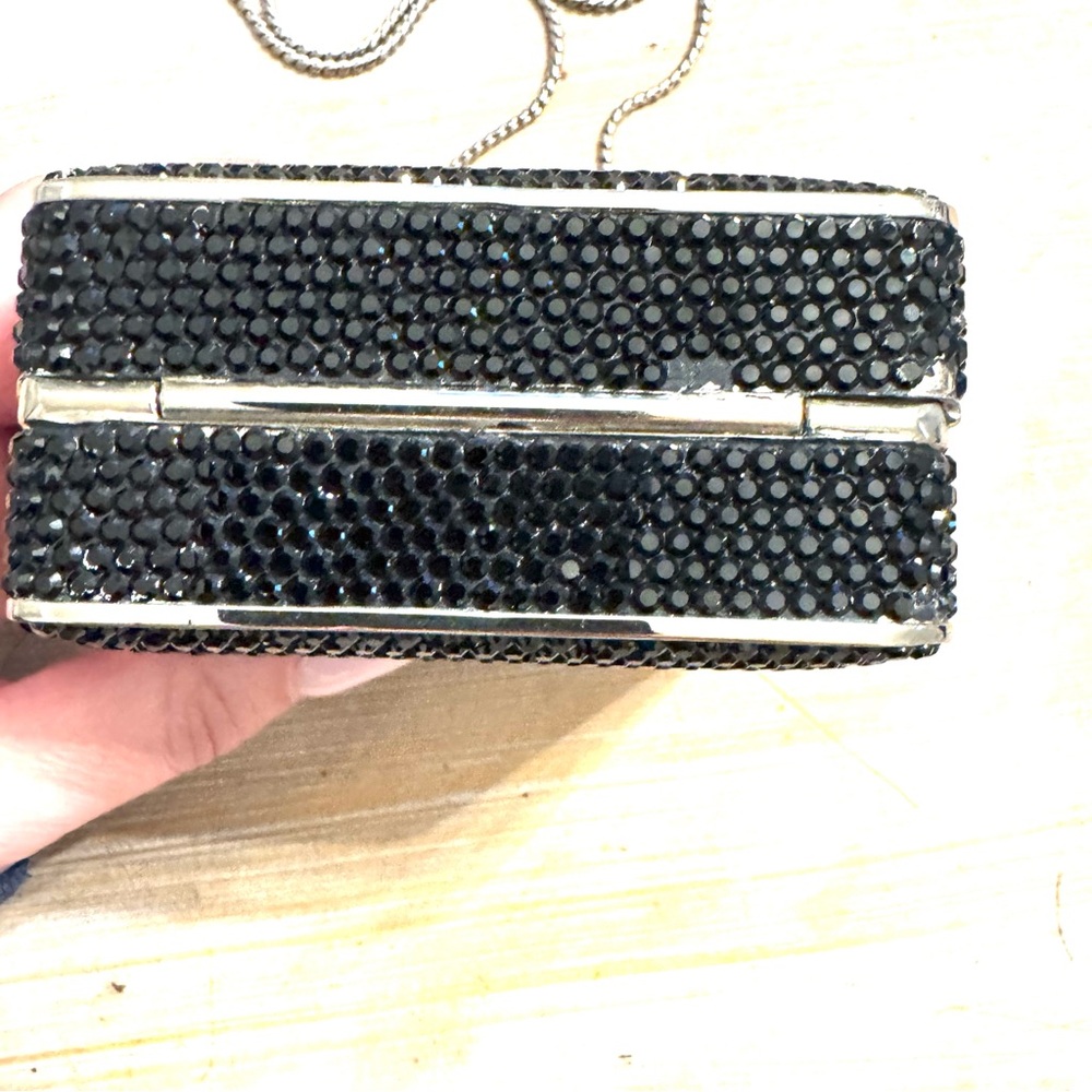 Vintage Judith Leiber
Crystal Minaudière Black Embellished Evening Bag - Picture 6 of 12